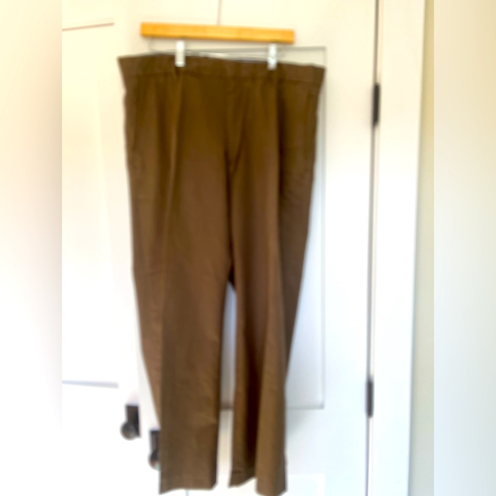 Banana Republic Dress Chinos. 38 x 30